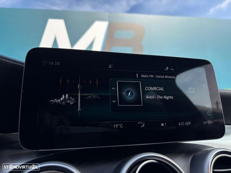 Mercedes-Benz C 300 de AMG Line - 17