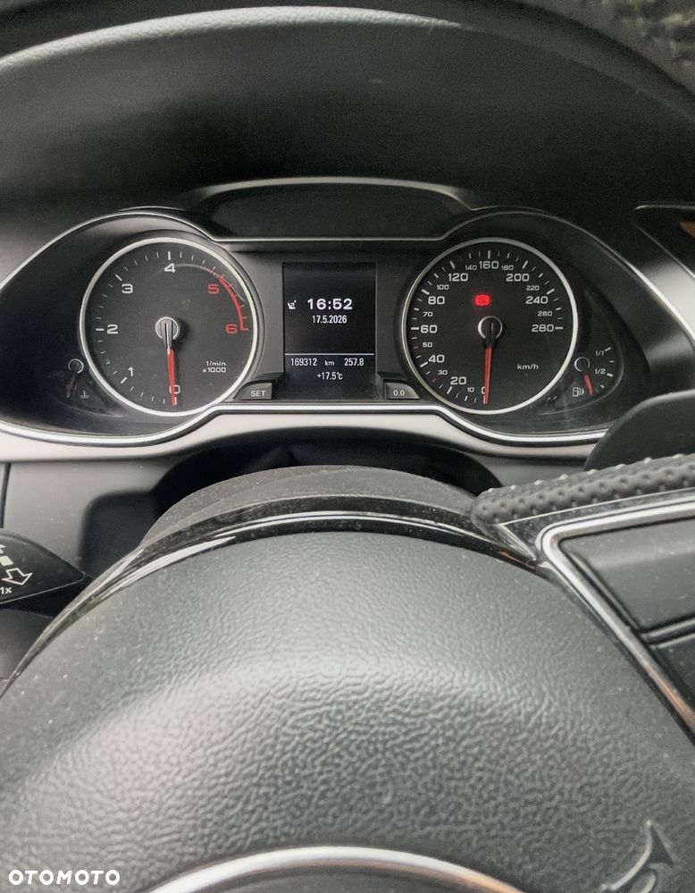 Audi A4 Avant 2.0 TDI DPF quattro S tronic S line Sportpaket - 6