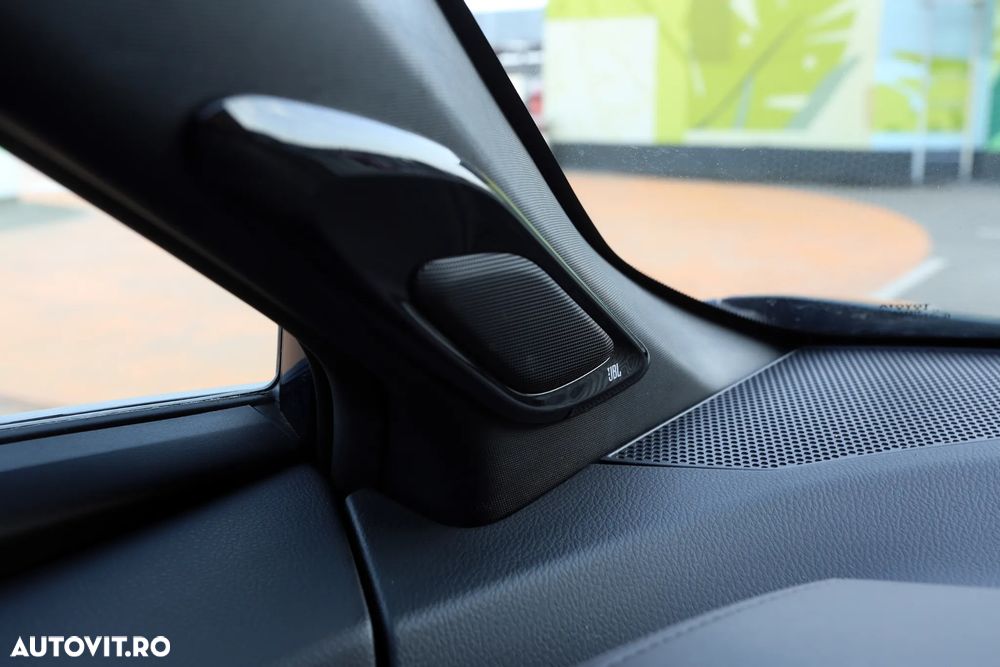 Toyota C-HR 2.0 HSD 184 CP 4x2 CVT C-lassy bi-tone - 11