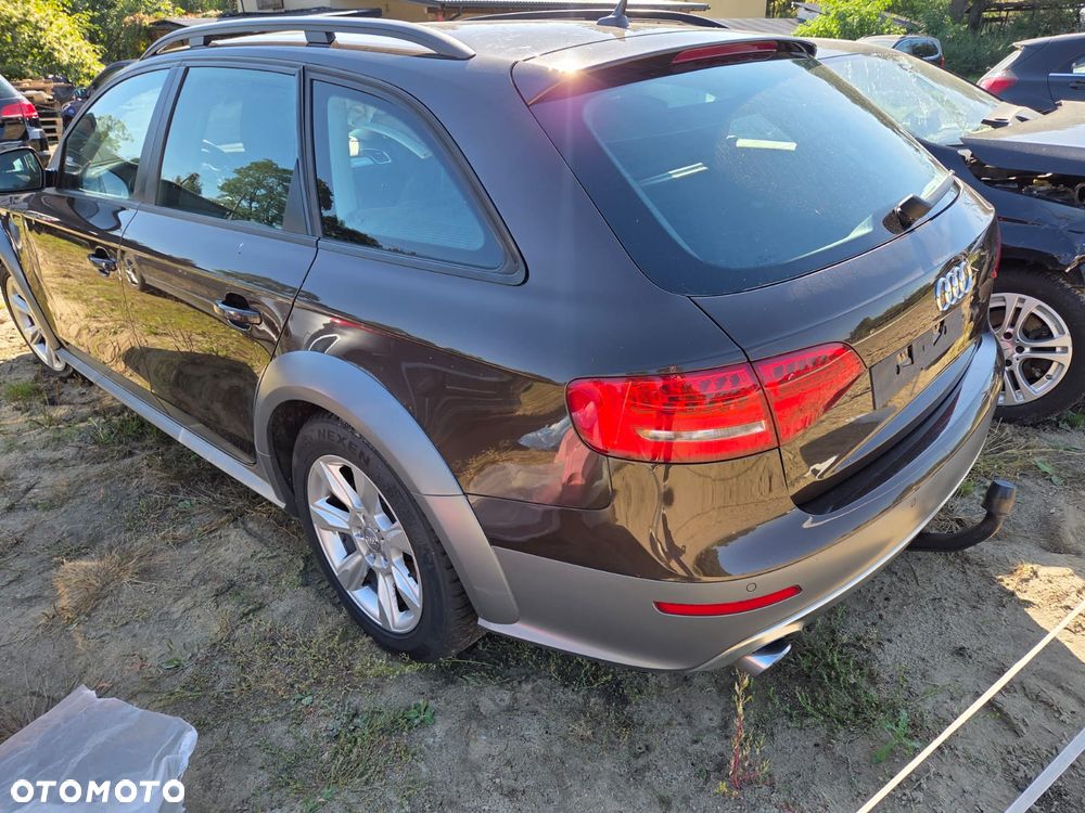 Audi A4 Allroad - 23
