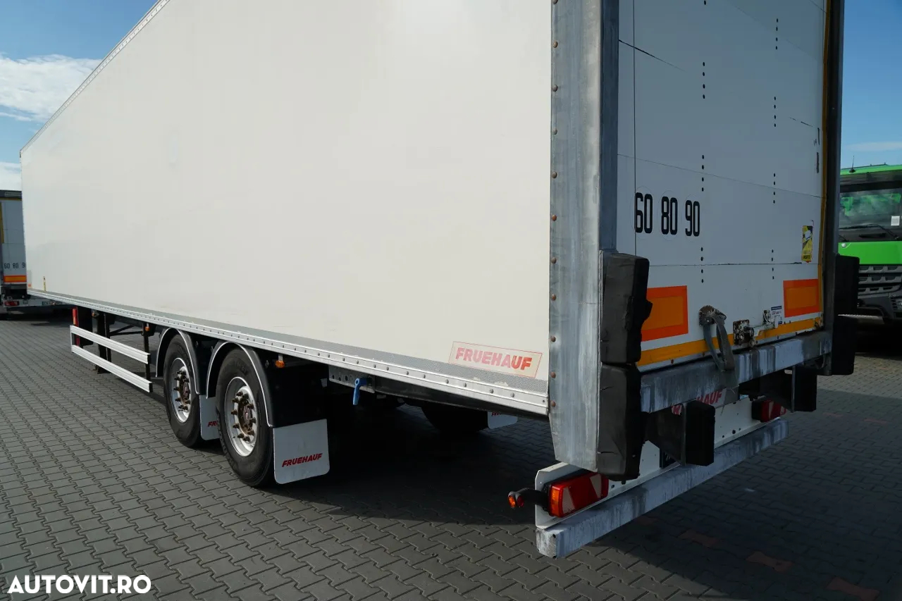 Fruehauf CONTAINER / KOFFER / AXE SAF / 2 AXE / OBLOANE RULANTE / PODEA RESISTENTĂ: ȘINĂ DIN SCADENĂ - 11