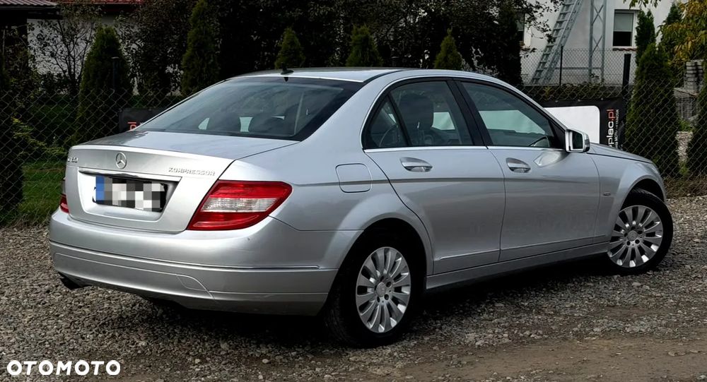 Mercedes-Benz C-Class 2008 photo 4