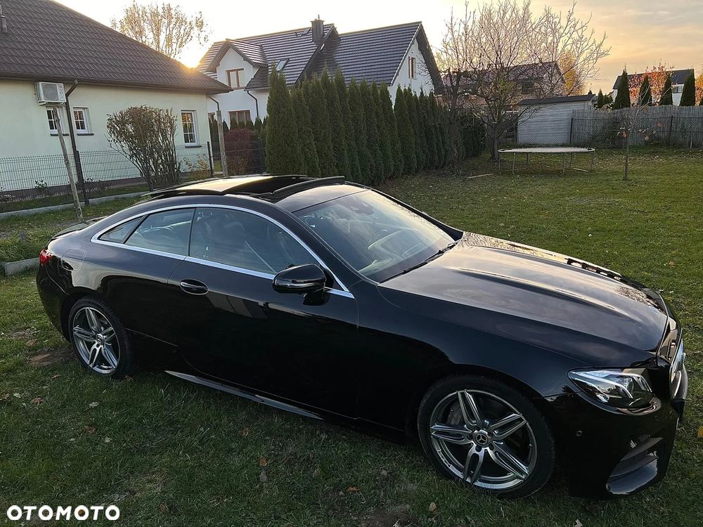 Mercedes-Benz Klasa E 300 Coupe 9G-TRONIC - 9