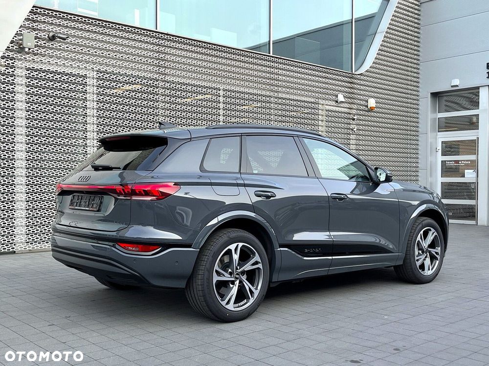 Audi Q6 e-tron - 8