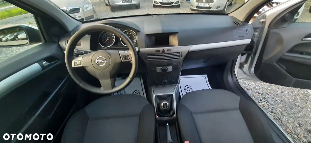 Opel Astra - 24