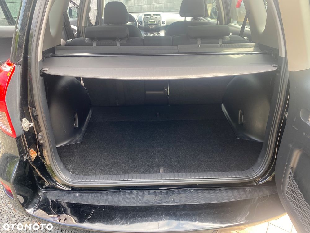 Toyota RAV4 2.0 VVT-i Premium - 16