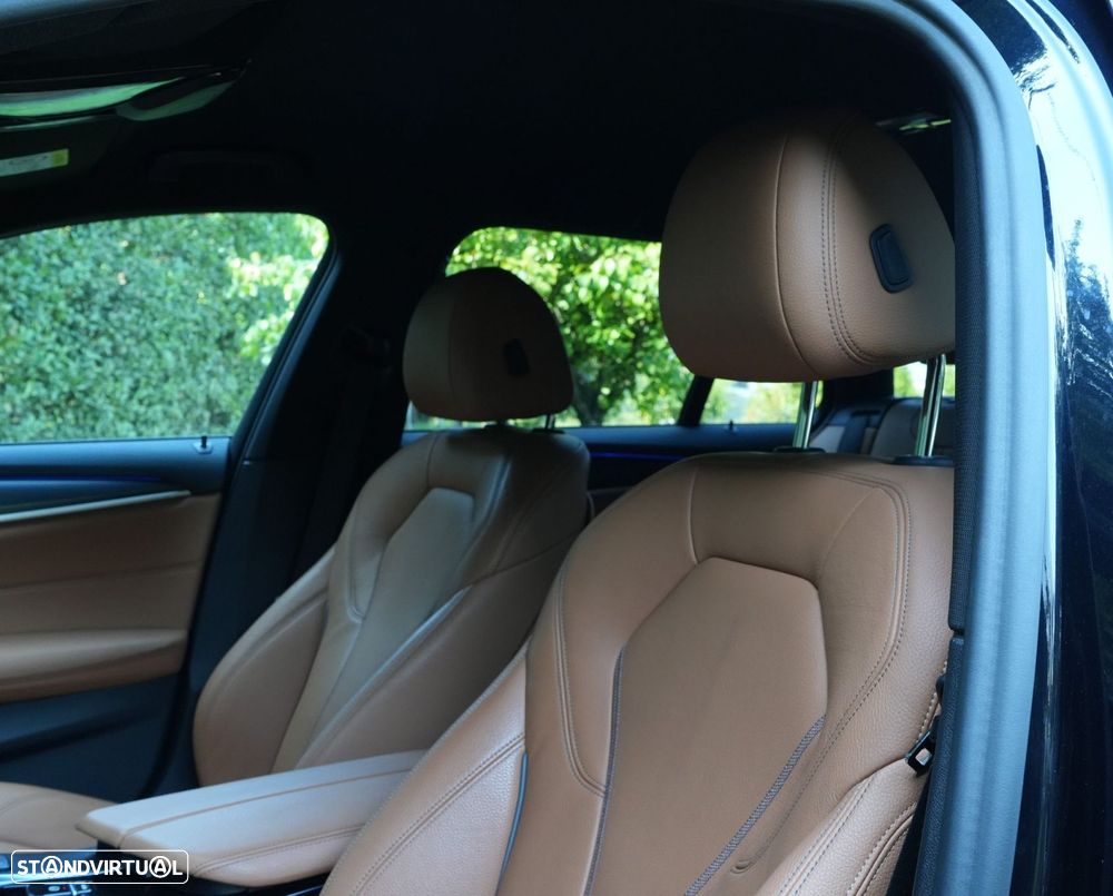 BMW 520 d Pack Desportivo M Auto - 22