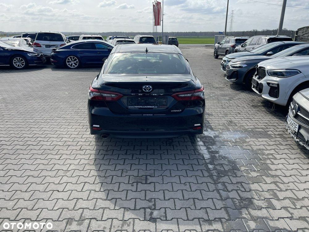 Toyota Camry 2.5 Hybrid Comfort CVT - 3