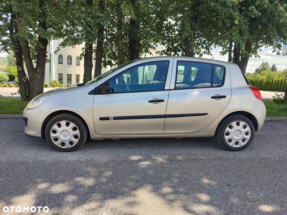 Renault Clio 1.2 16V Wind - 5