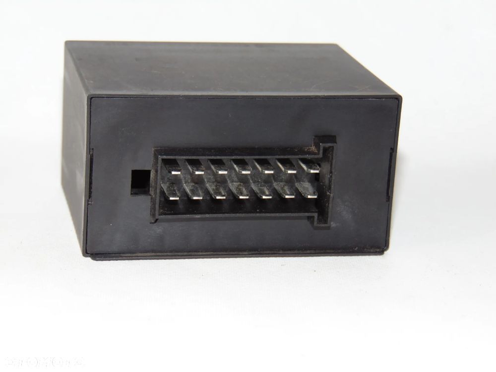 Moduł przekaźnik sterownik świateł haka holowniczego przyczepy 321212 10R-047537 VW Volkswagen Skoda Seat Audi Mercedes Volvo Opel Ford Toyota - 6