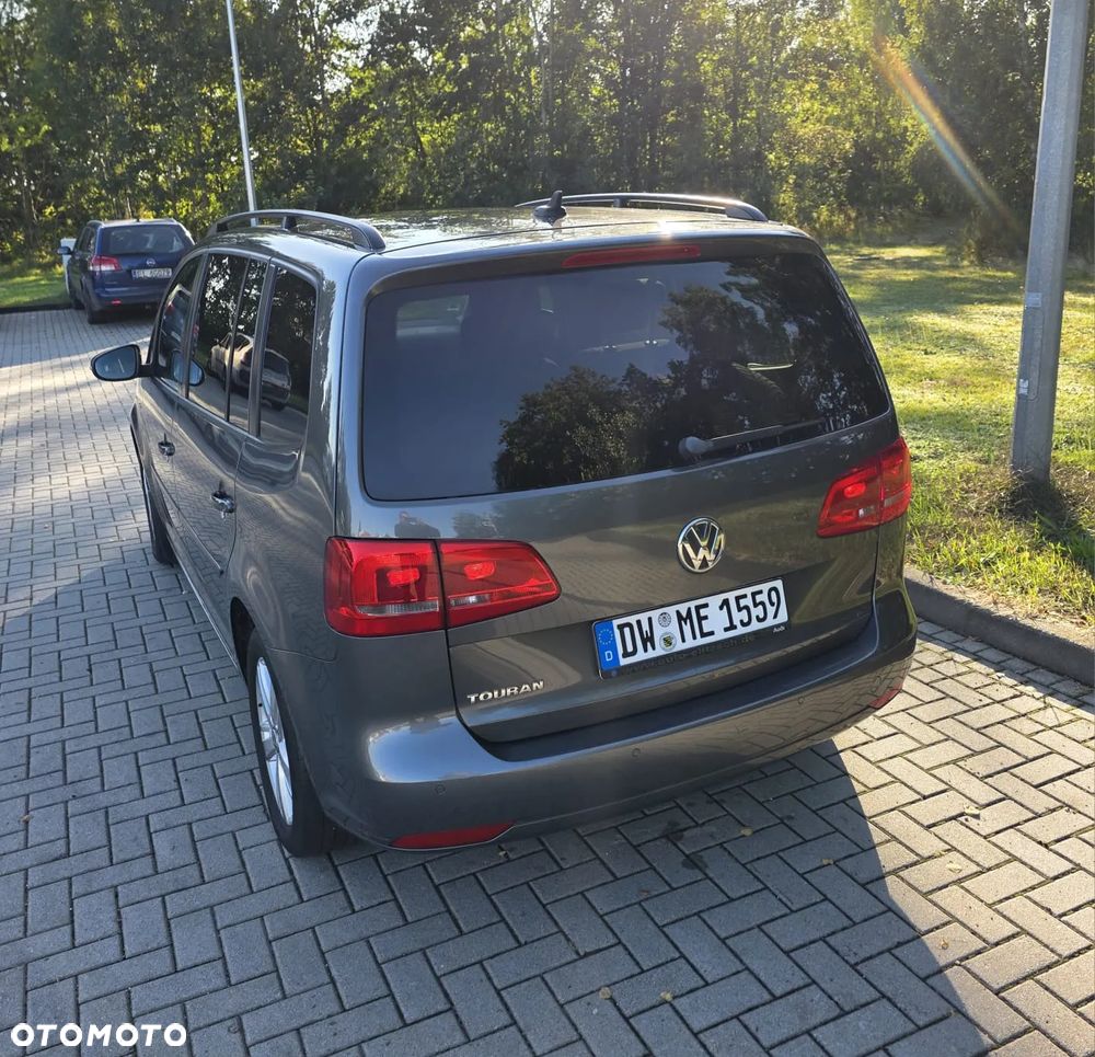 Volkswagen Touran 2.0 TDI DPF MATCH - 2