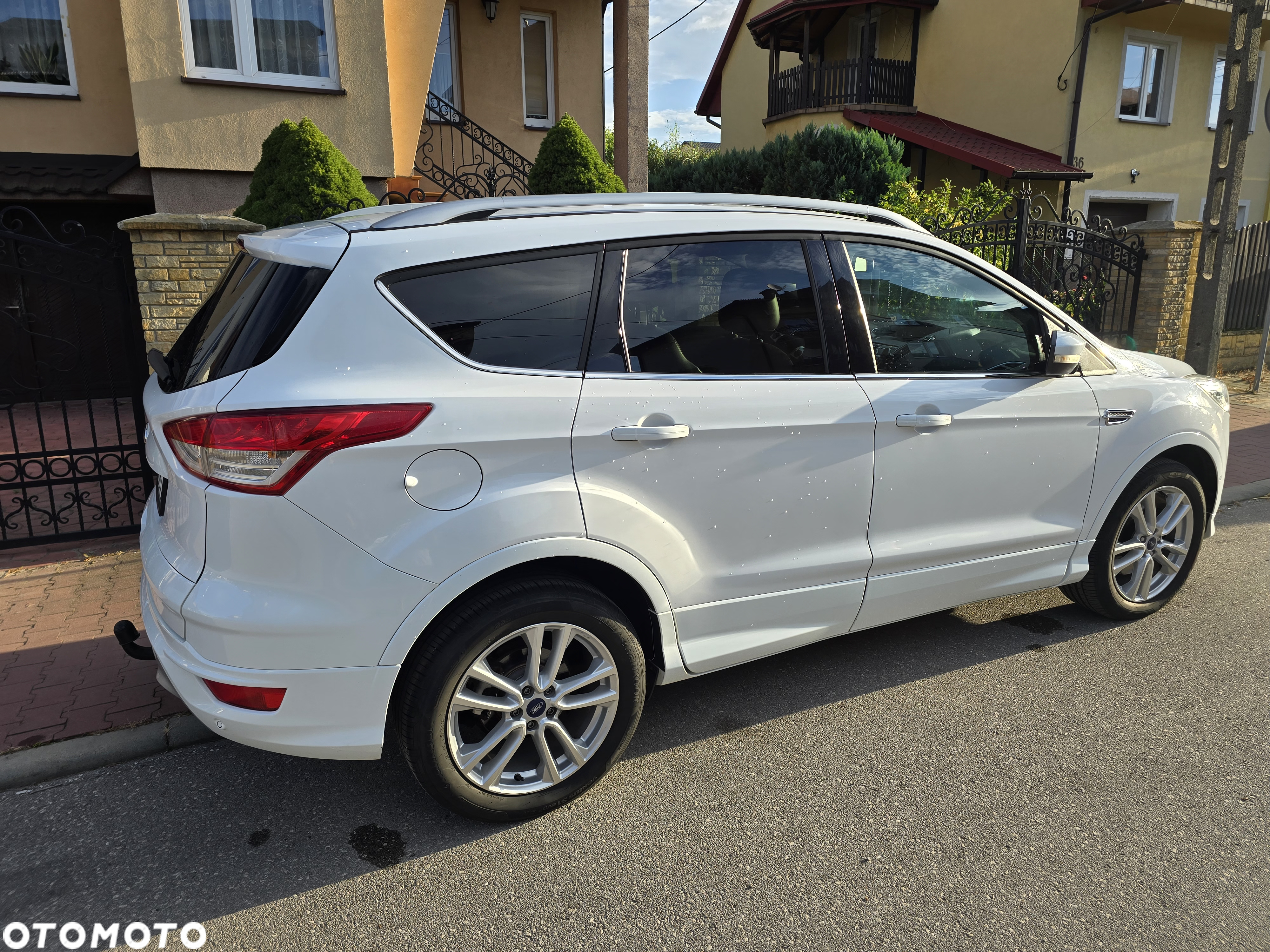 Ford Kuga 2.0 TDCi 4x4 Individual - 2