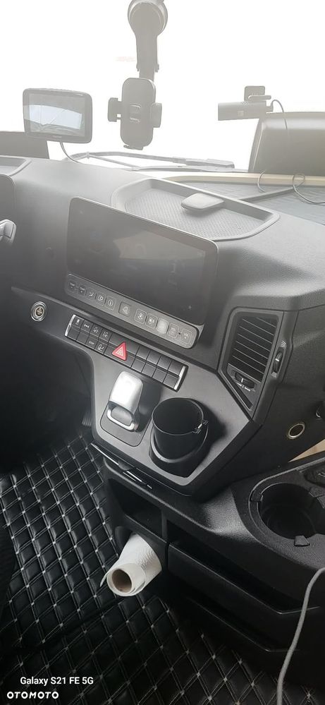 Mercedes-Benz ACTROS - 4