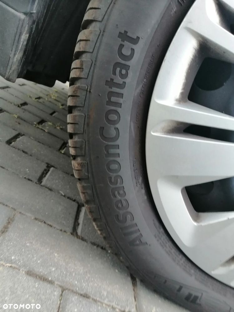 Toyota Aygo x.shift x-play connect - 21
