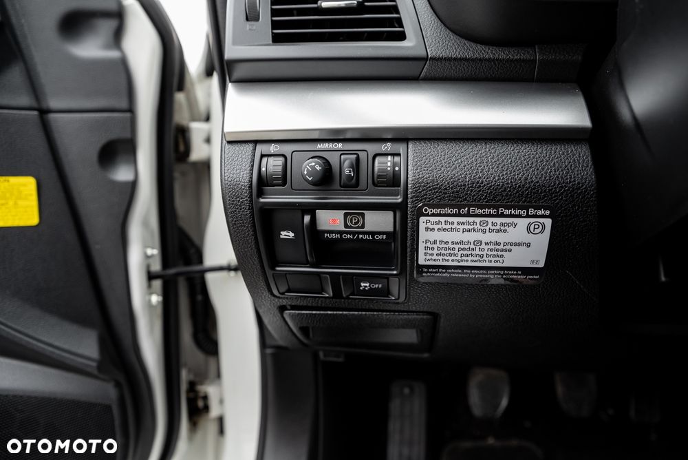 Subaru Legacy 2.0D Sport - 25