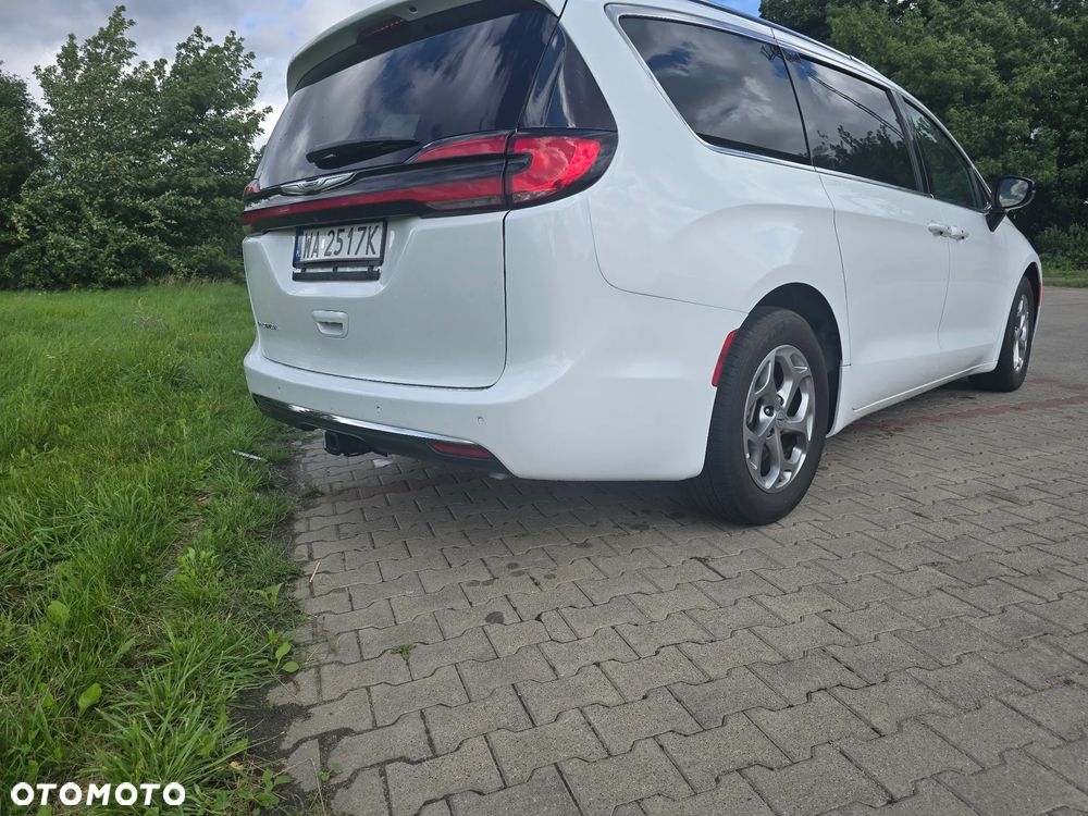 Chrysler Pacifica - 17