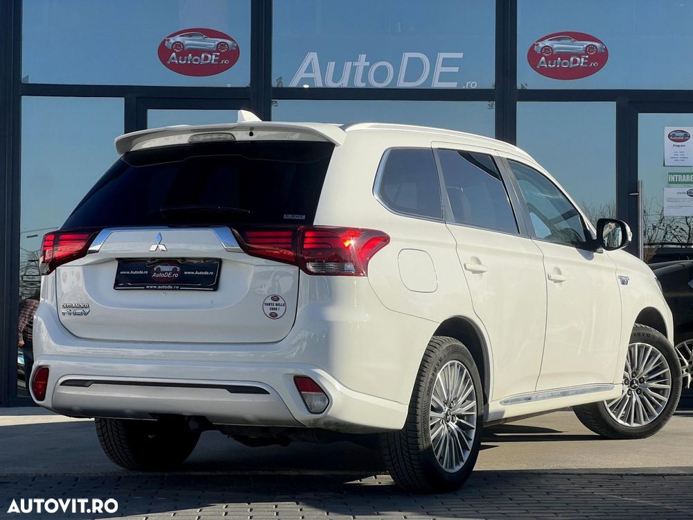 MITSUBISHI Outlander 2019 — imagine 4