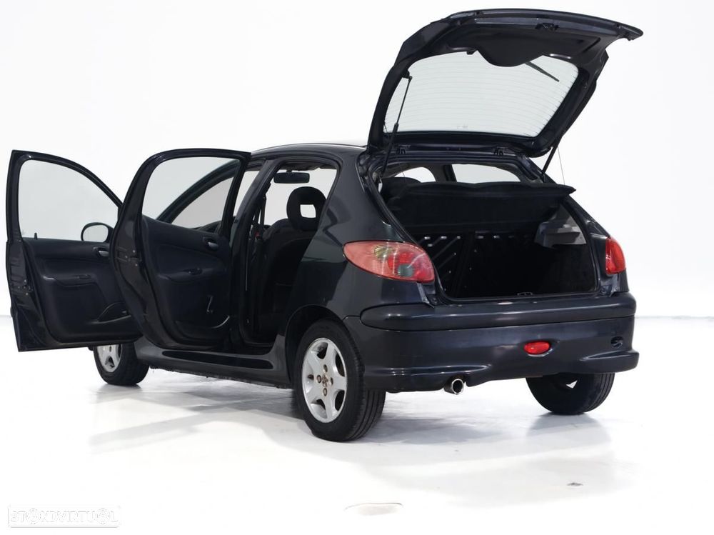 Peugeot 206 - 5