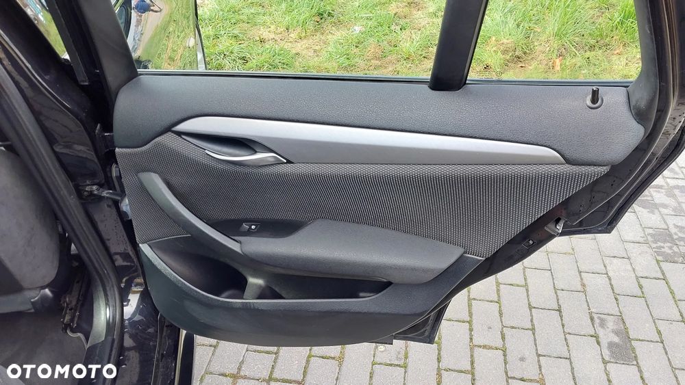 BMW X1 xDrive20d - 14