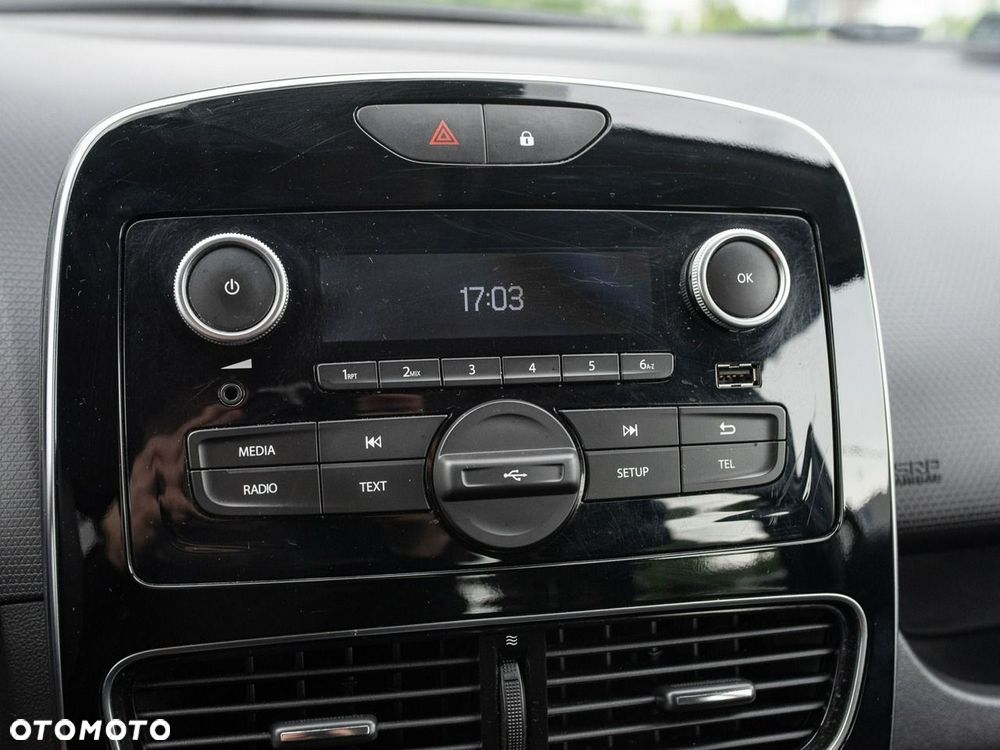 Renault Clio - 18