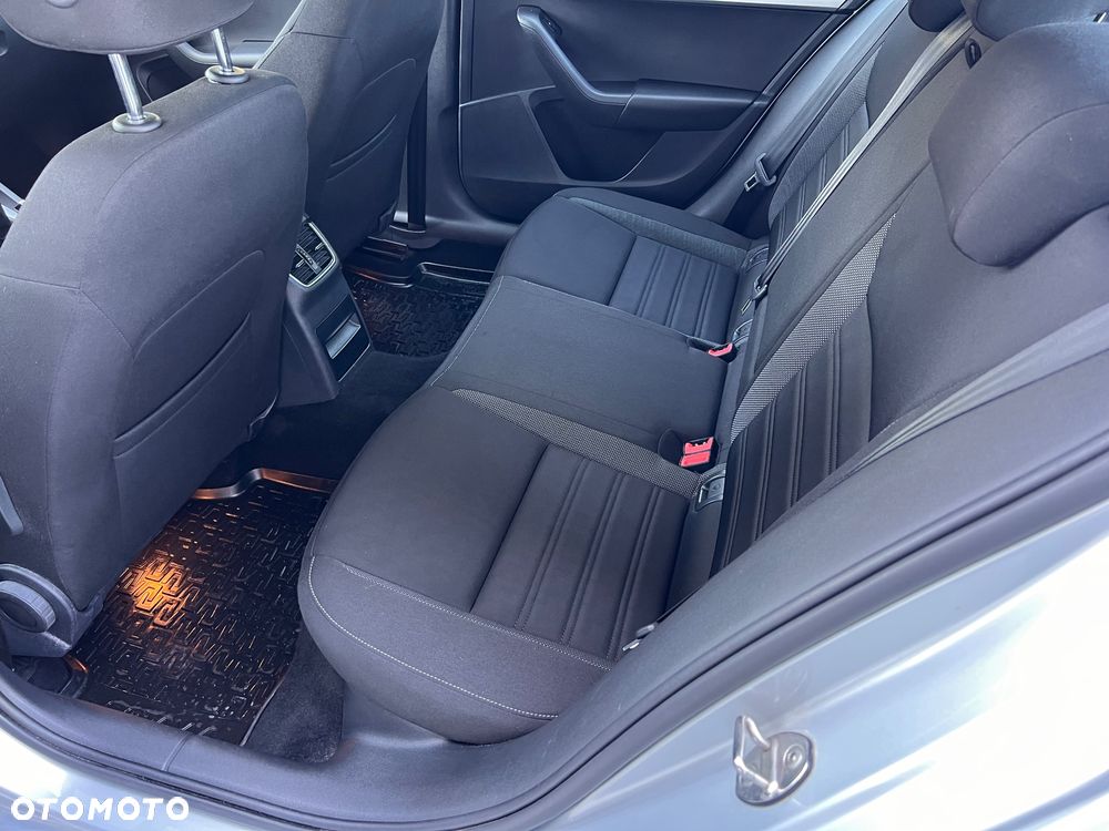 Skoda Octavia 1.6 TDI SCR Ambition - 10