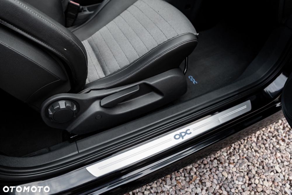 Opel Corsa 1.6T OPC - 30