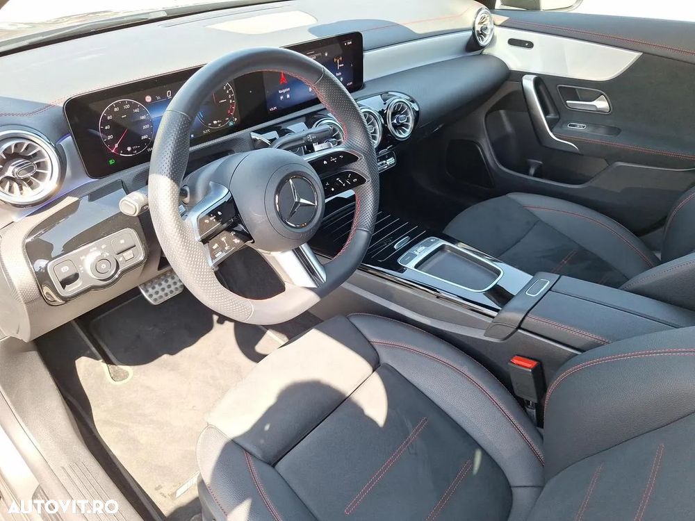 Mercedes-Benz CLA 250 e Coupe - 10