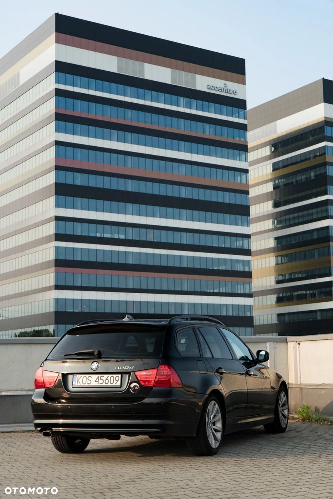 BMW Seria 3 320d xDrive - 8