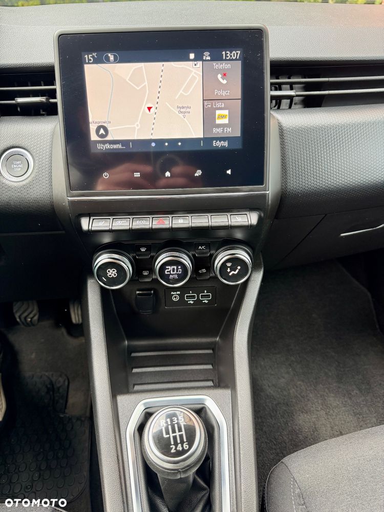 Renault Clio - 20