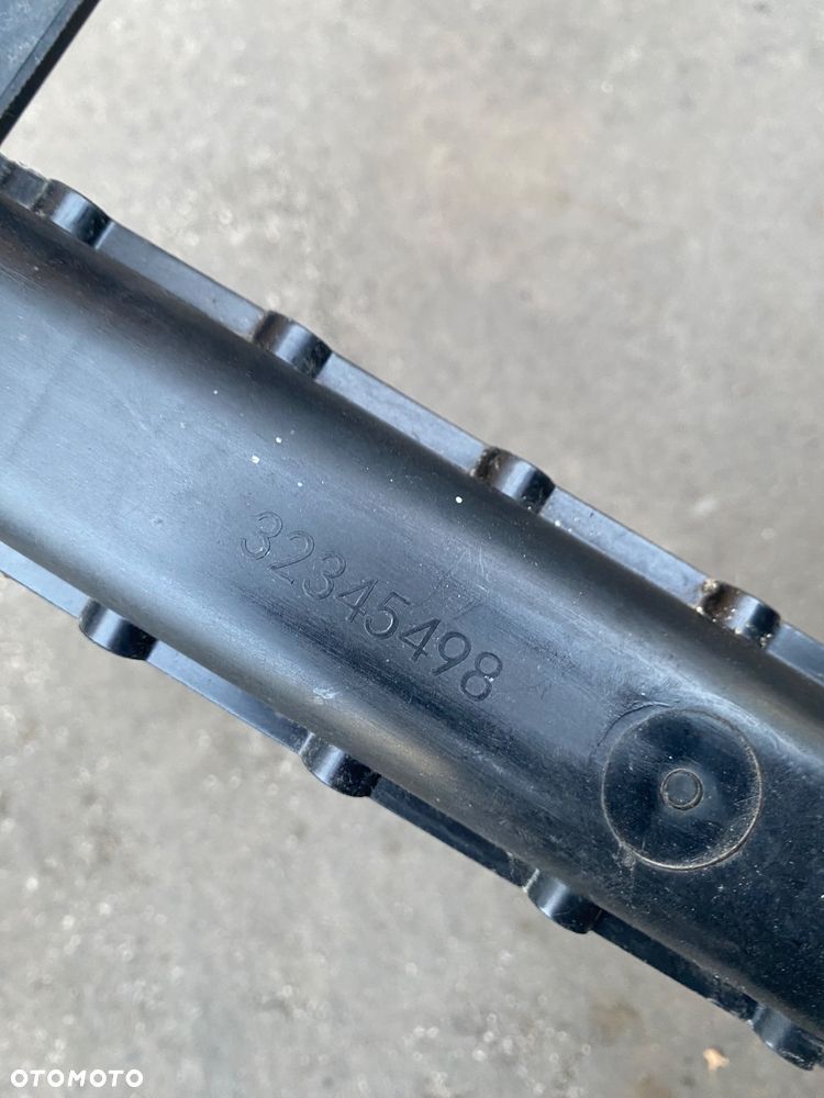 VOLVO XC60 2 II XC 60 MK2 ORYGINALNA KIEROWNICA POWIETRZA GÓRNA WLOT KRATKA Łapacz telewizor ekran tunel górny kanał powietrza żaluzja 32345498 PAS PRZEDNI WZMOCNIENIE CZOŁOWE 112968901  112968800 - 9