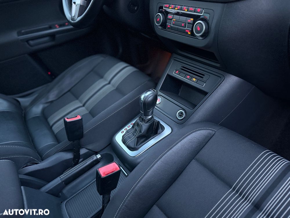 Volkswagen Golf 1.4 TSI BlueMotion Technology DSG Highline - 18