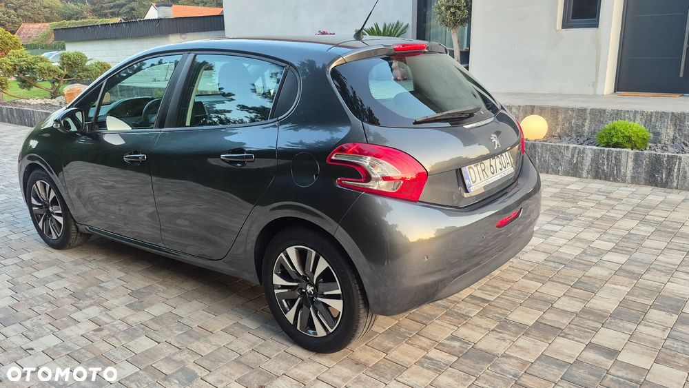 Peugeot 208 1.2 VTi Style - 6