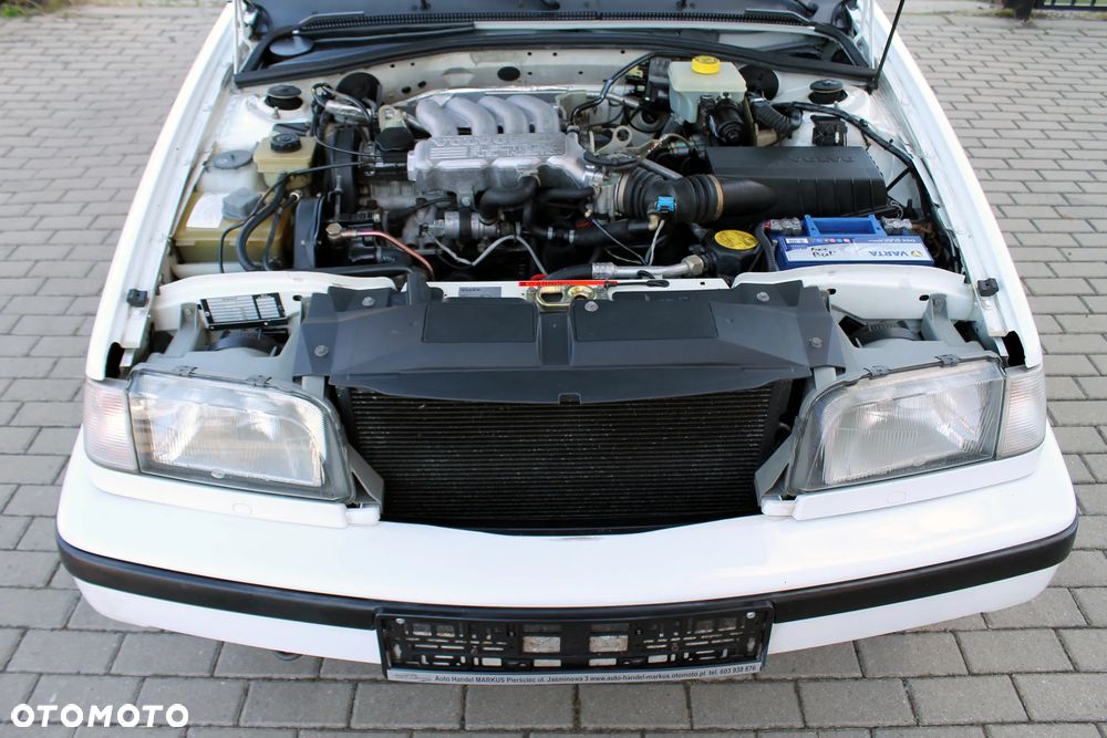 Volvo Seria 400 - 24