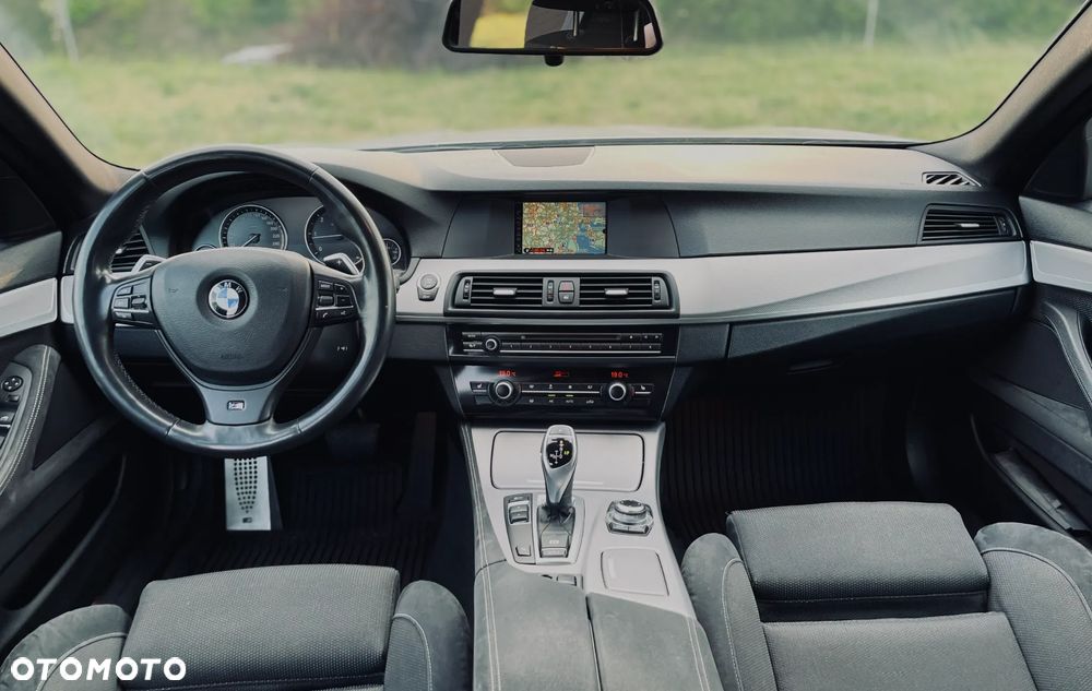 BMW Seria 5 520d Touring Sport-Aut - 10