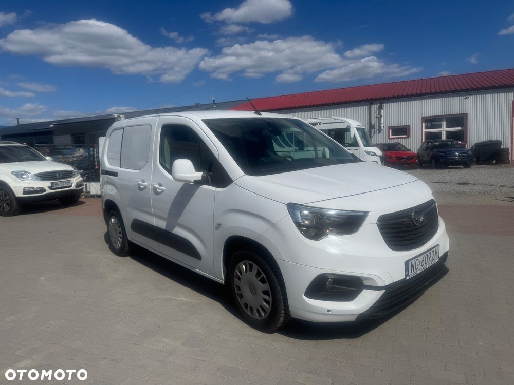 Opel COMBO - 1