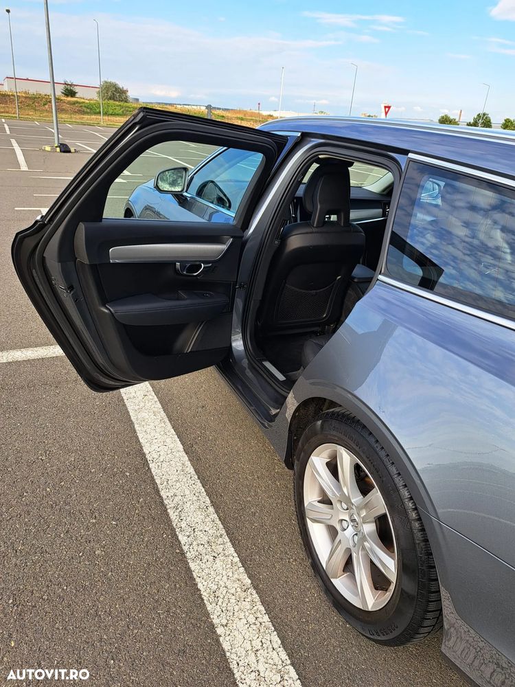 Volvo V90 D3 Momentum - 32