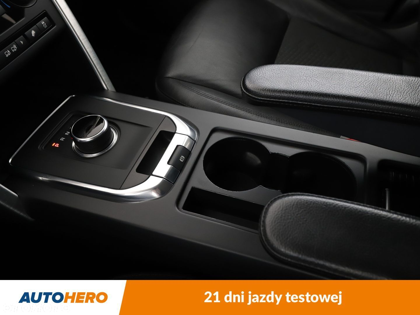 Land Rover Discovery Sport 2.0 TD4 HSE - 26