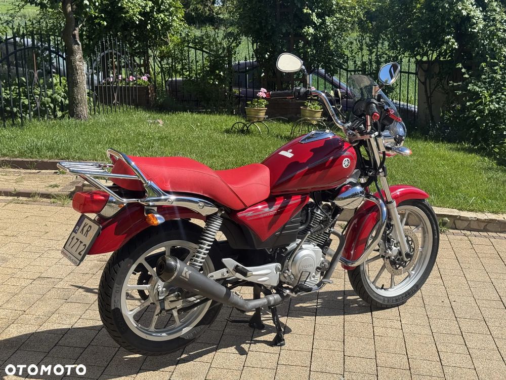 Yamaha YBR - 8