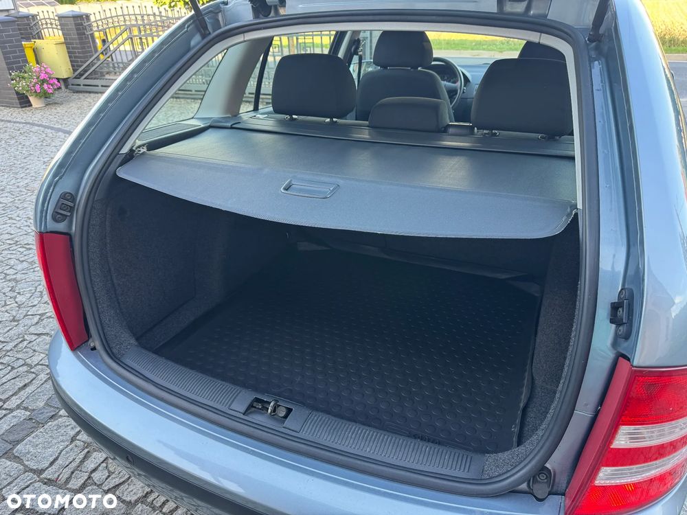 Skoda Fabia 2.0 Ambiente - 35