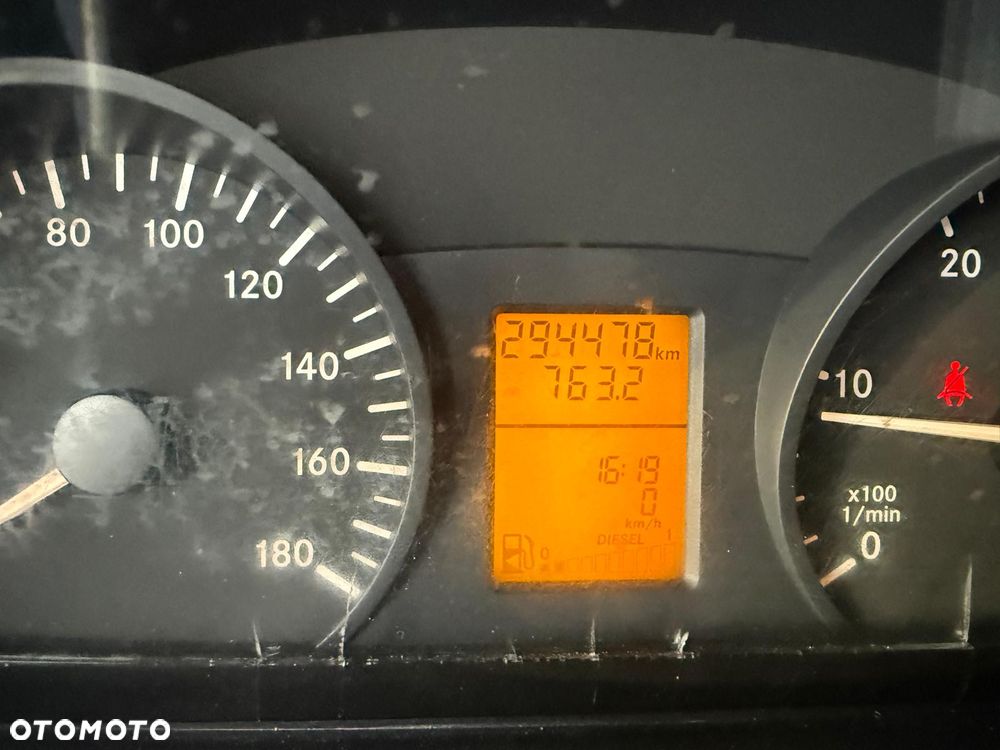 Mercedes-Benz Sprinter 316 CDI, 2.2 163KM, Kontener + winda, Zadbany - 18