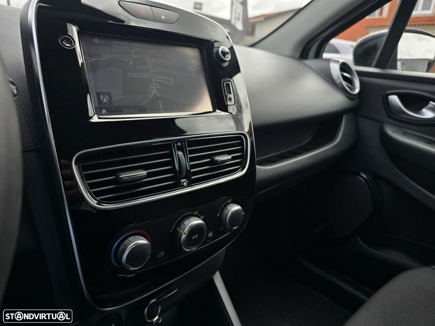 Renault Clio 1.5 dCi Limited - 24