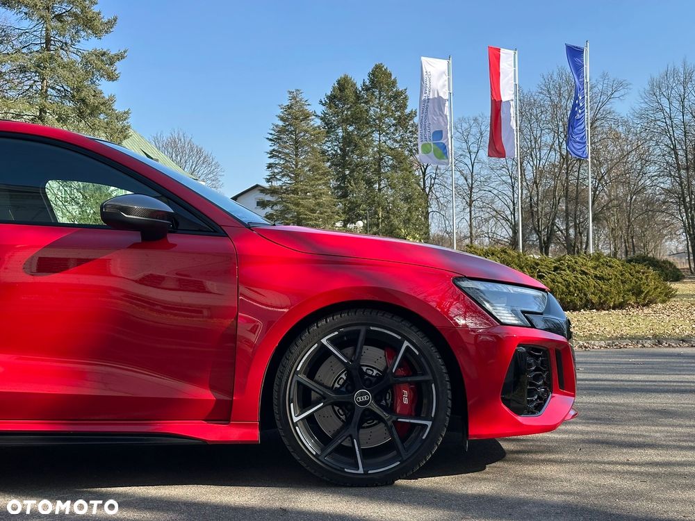 Audi RS3 Limousine - 11