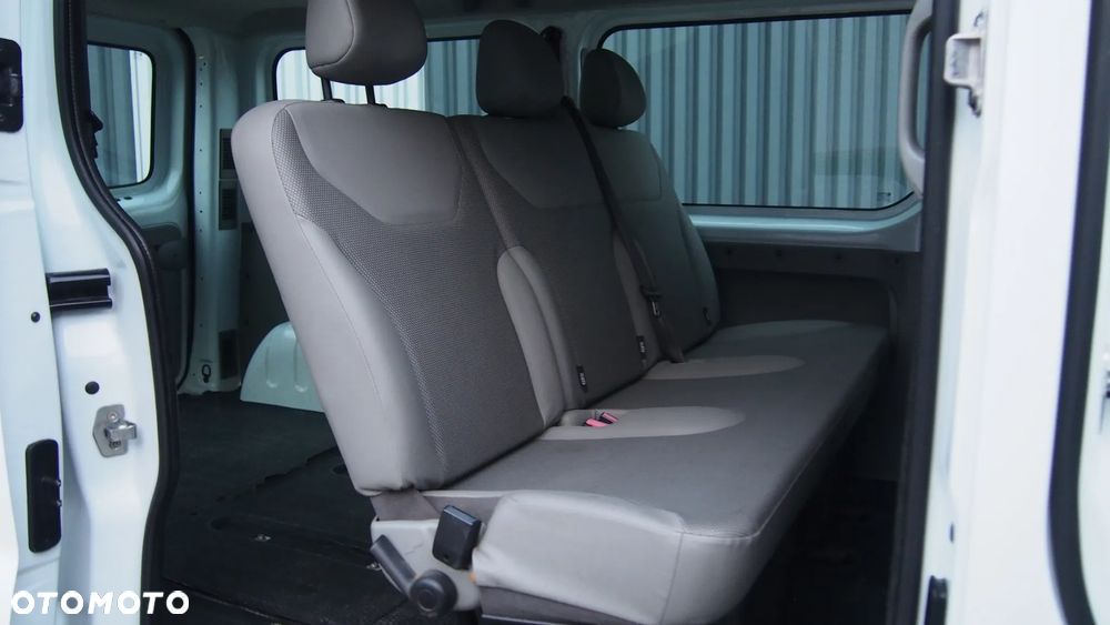 Opel Vivaro L2H1 2.9t - 7