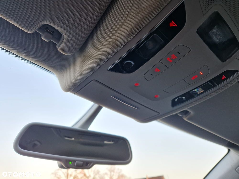 Audi A6 Avant 2.0 TFSI multitronic sport selection - 12