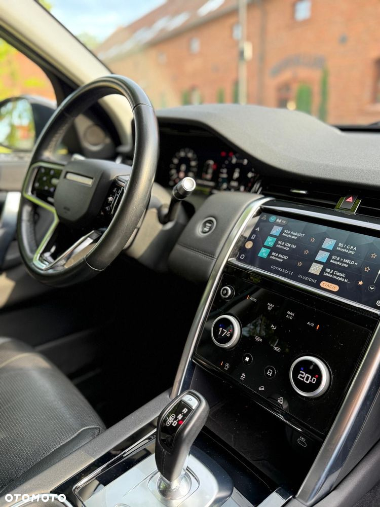 Land Rover Discovery Sport - 21