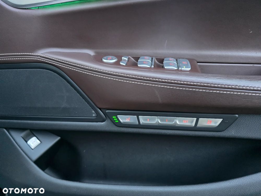 BMW Seria 7 730d - 29
