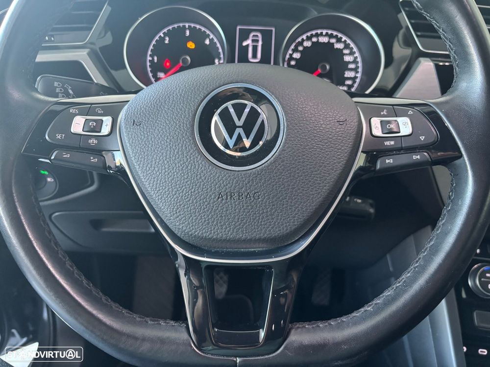 VW Touran 2.0 TDI Confortline - 18