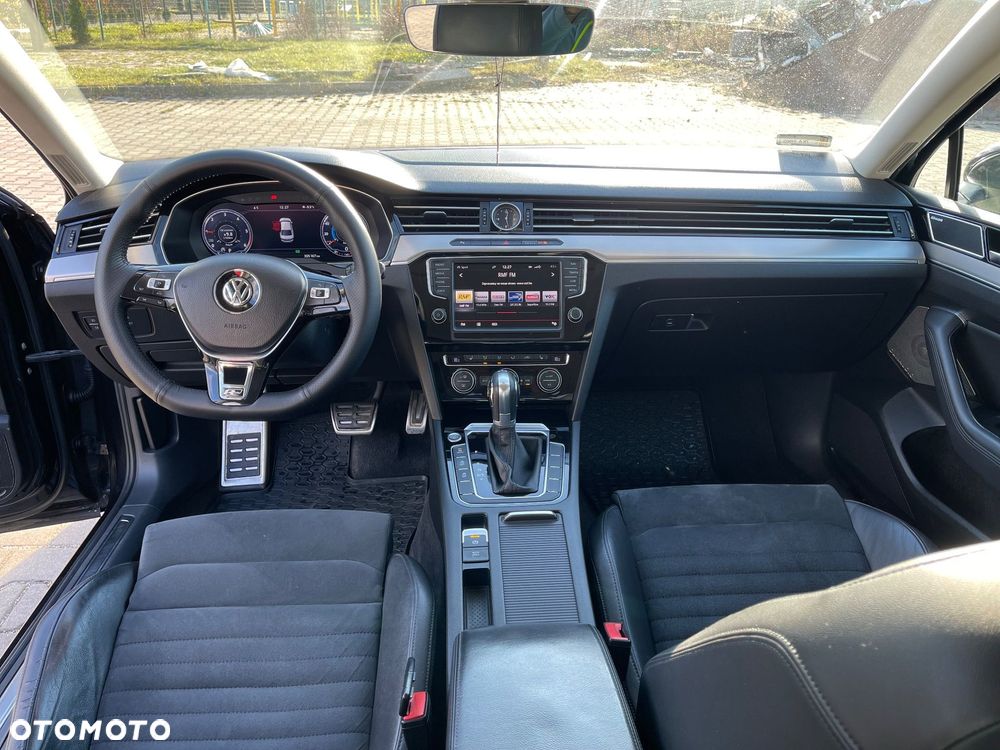 Volkswagen Passat - 9