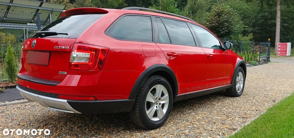 Skoda Octavia 2.0 TDI 4x4 Ambition DSG - 5