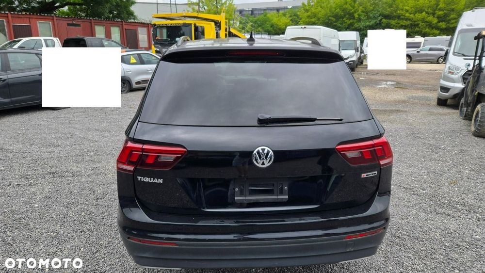 Volkswagen Tiguan - 14